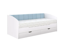 Кровать с выдвижными ящиками