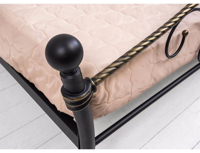 Металлическая кровать Gold